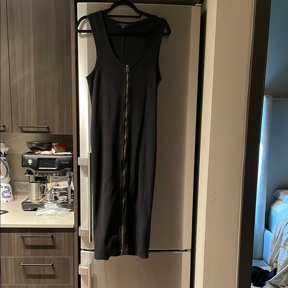 Elegant Black Zipper Dress